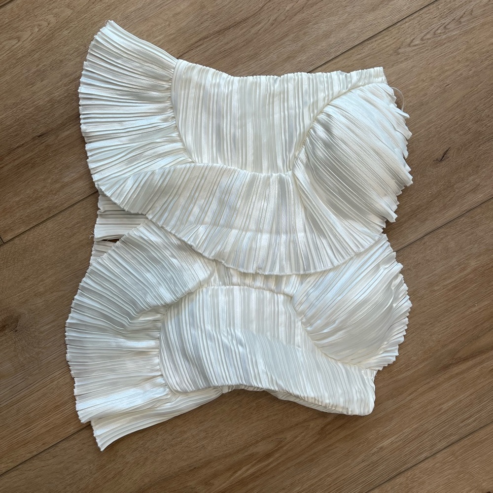 SHEIN White Pleated Ruffle Crop Top